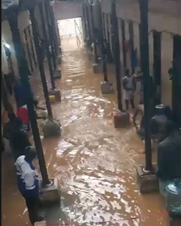 Sekondi Central Prison, floods, jailbreaks