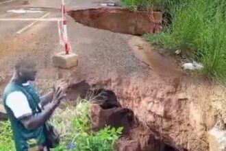 Infrastructure, Atsiteto