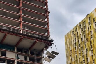 Villaggio, collapse